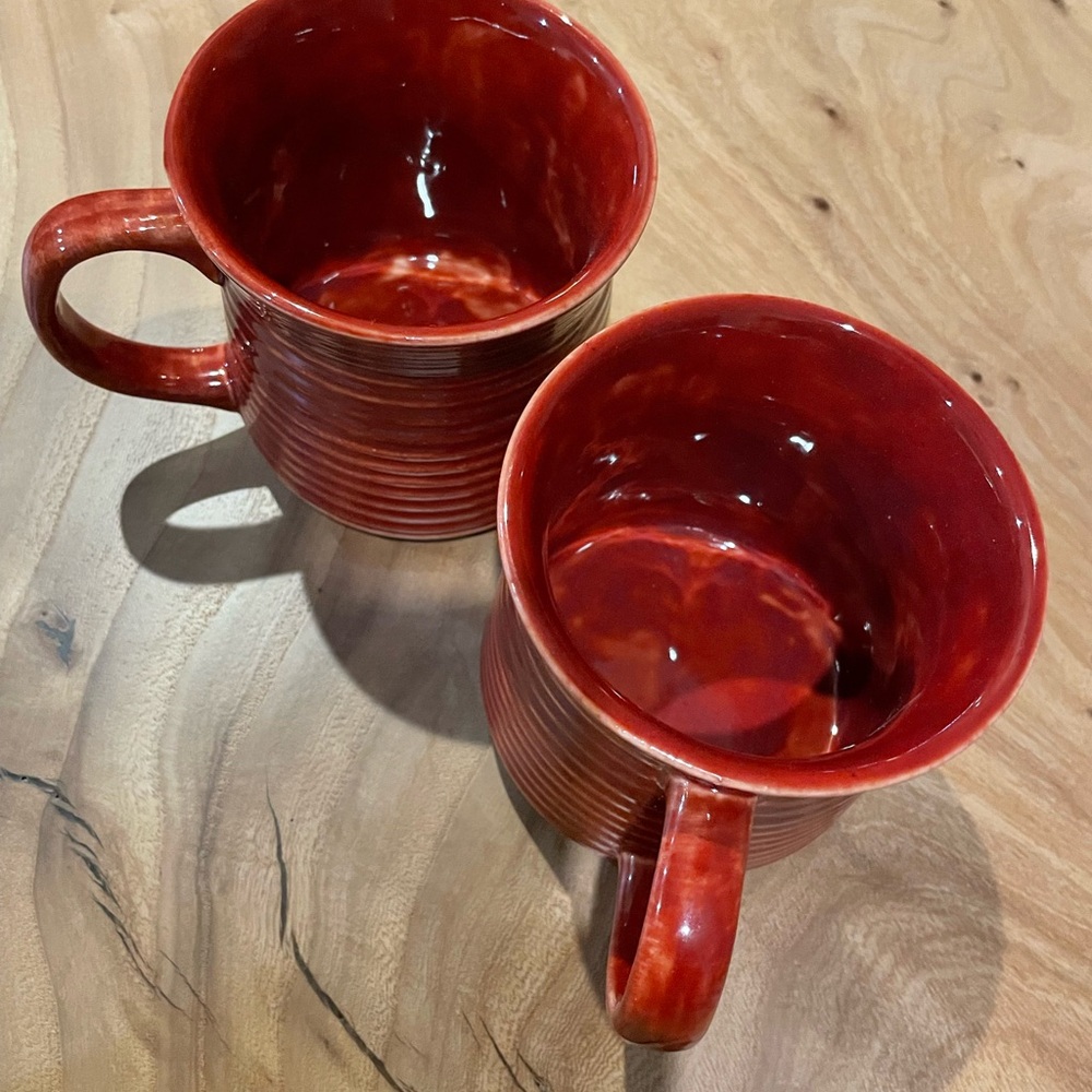 Elegant Red Ceramic Mugs